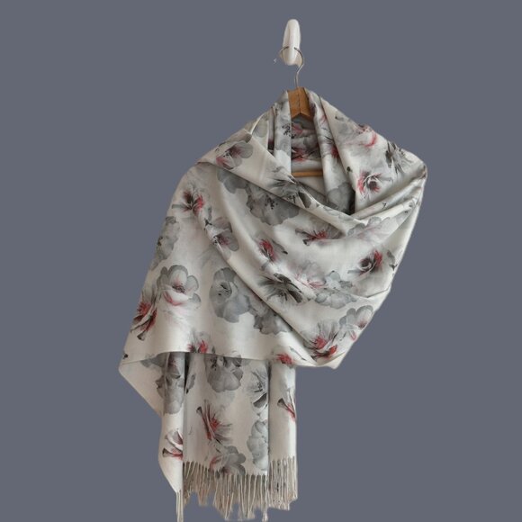 Love & Lore Scarf - Floral - Pashmina - Shawl - Picture 5 of 6